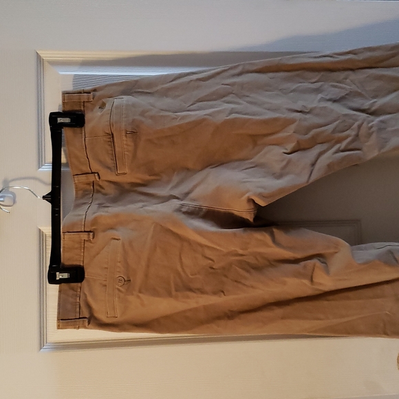 3/$40 Men's Dockers - Picture 3 of 3
